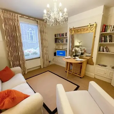 Luxury Boutique 'Duchess Suite' in Historic Centre