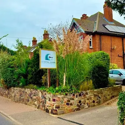 Coastal Lodge
