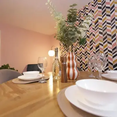 Stylish central location 3 bedroom house