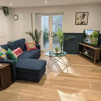 Luxury 1 bed new build house near Science & Business parks