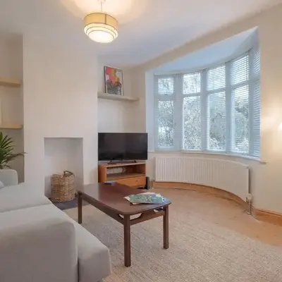 Cambridge Charming 2 Bedroom Home I Rustic Floors & Office I Parking
