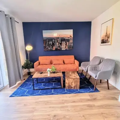 Basildon Premium Crew Stay 4 BR
