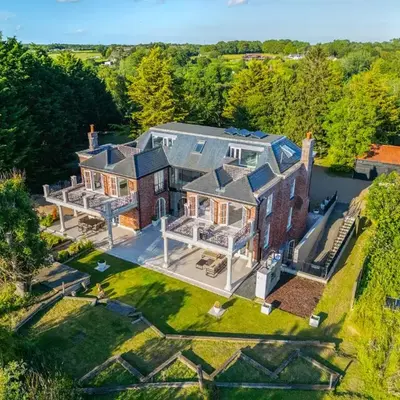 The Essex Mansion - Uk48355