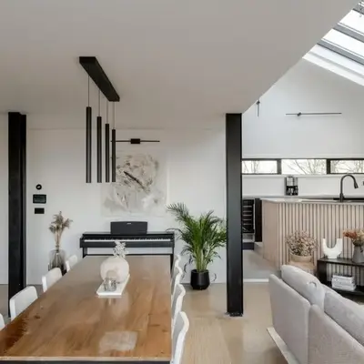 Luxurious Retreat with Cinema Lounge