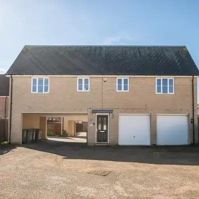 Superb 2BR 2Bath with parking