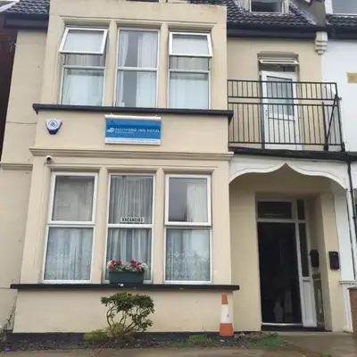 Southend Inn Hotel - Close to Beach