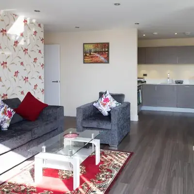 Contemporary & Homely Penthouse