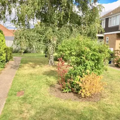 Homely & Cosy 3 Bed Birch Close House with Free Parking