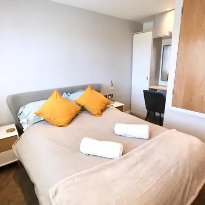 Stylish Cambridge Pad