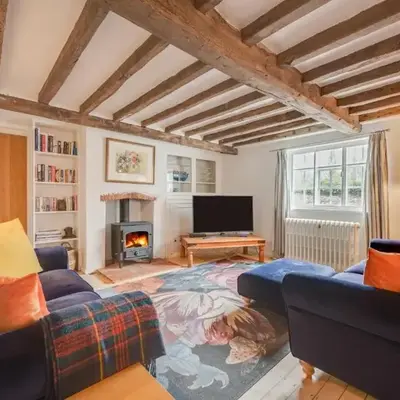 4 Bed in Westleton oc-holc