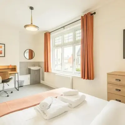 Fabulous Large Apartment for 7 - CENTRAL Cambridge