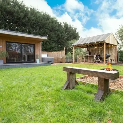 City to Country Retreat Luxury Lodges with Hot Tub