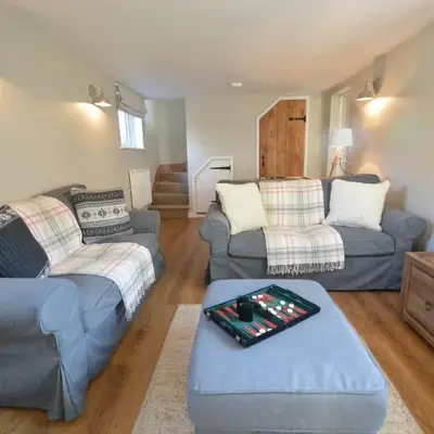 Little Turnpike Cottage