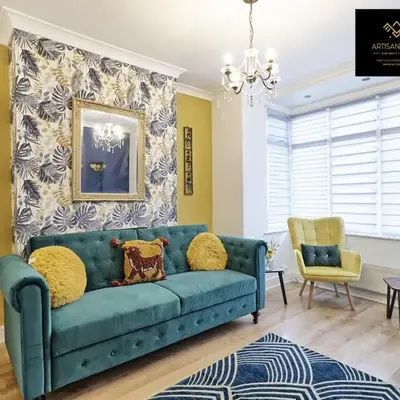 Spacious 3 Bedroom and 2 Bathroom in Southend-on-Sea By Artisan Stays I Weekly or Monthly Stay Offer I Free Parking I Sleeps 7