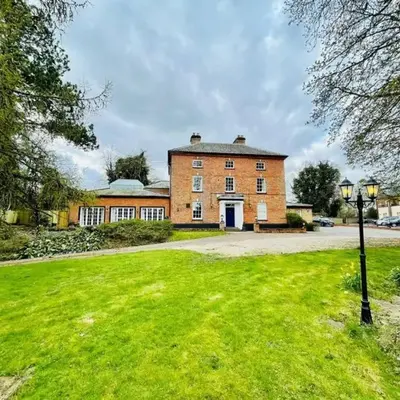 Lydney House Hotel Swaffham Sleeps 22