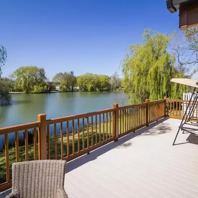 Stunning Lodge For Hire At Carlton Meres In Suffolk Ref 60013M