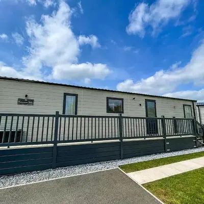 Modern Caravan With Large Decking Area