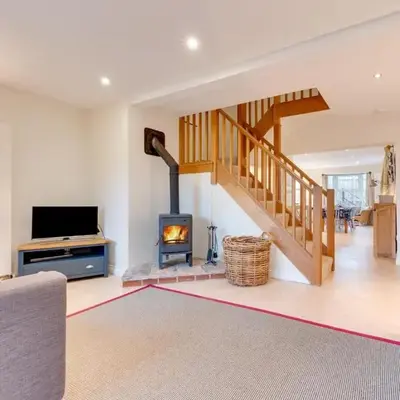 3 Bed in Aldeburgh oc-nig