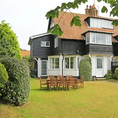 4 Bed in Thorpeness oc-bays