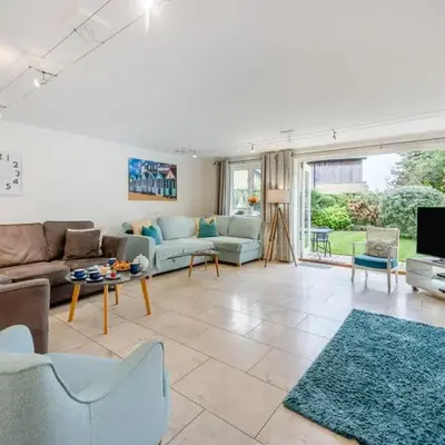 4 Bed in Friston oc-colu