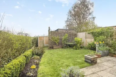 a small backyard with a garden with a fence at 2 Bed in Halesworth oc-rect in Halesworth