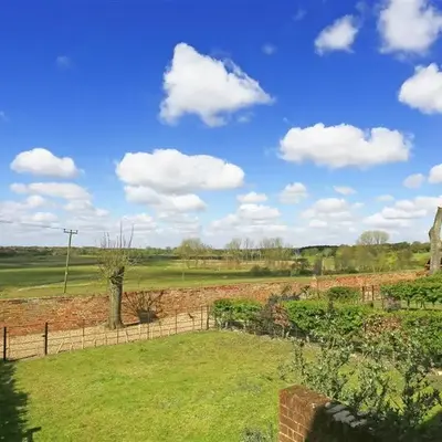4 Bed in Halesworth oc-mdh