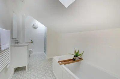 a white bathroom with a tub and a sink at 2 Bed in Newton oc-swro in Sudbury