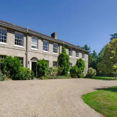 13 Bed in Tattingstone oc-tat26