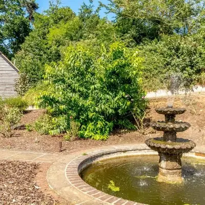 2 Bed in Woodbridge oc-vav